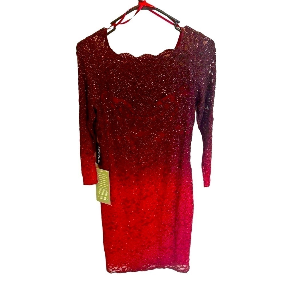 Onyx Formal Lace Christmas Dress Ombre Red Sparkle Size 6 New with Tag